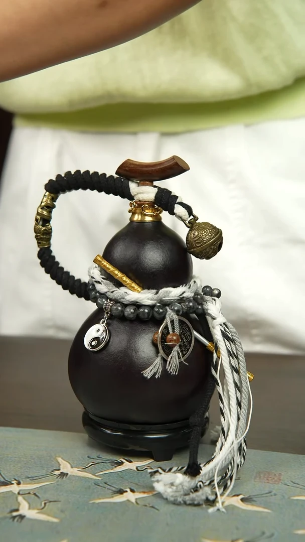 100号200ml左右非遗大漆酒葫芦