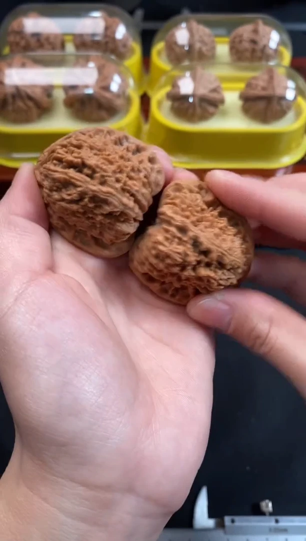 把件文玩核桃南疆石40尺R428