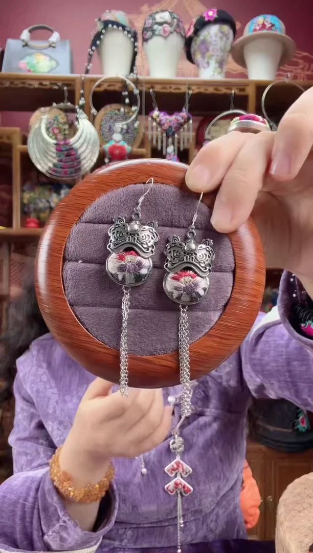 刺绣耳环154 甜甜家