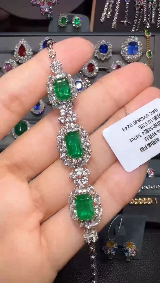 18K金镶嵌手链祖母绿4.39ct