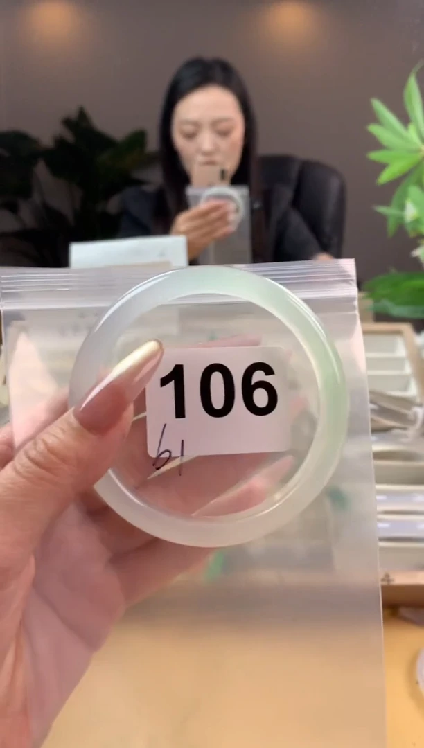 【闪购商品】玛瑙/玉髓手镯未镶嵌106