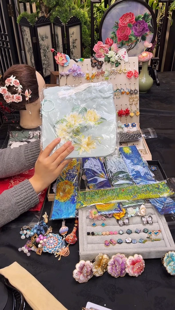 织绣哈*哈非遗手工苏绣饰品