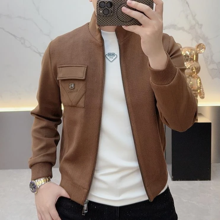 新款秋冬季男士夹克潮牌字母徽章商务百搭棒球领潮流加厚男装外套