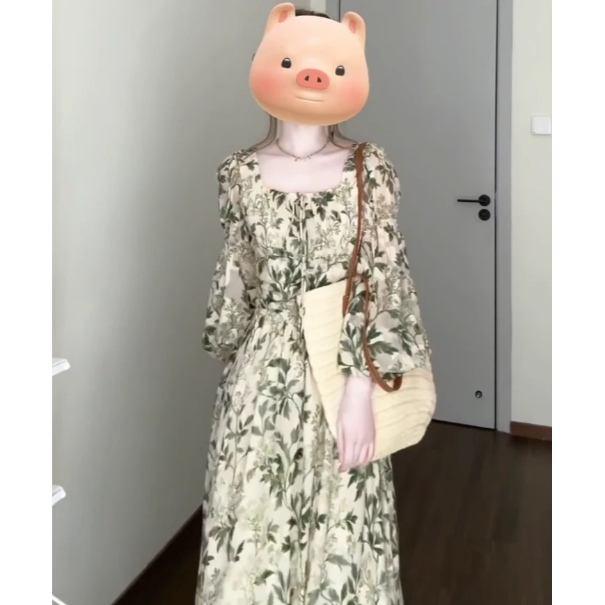 2025新款气质“幻梦花园”灵动手绘古典法式碎花连衣裙女收腰显瘦