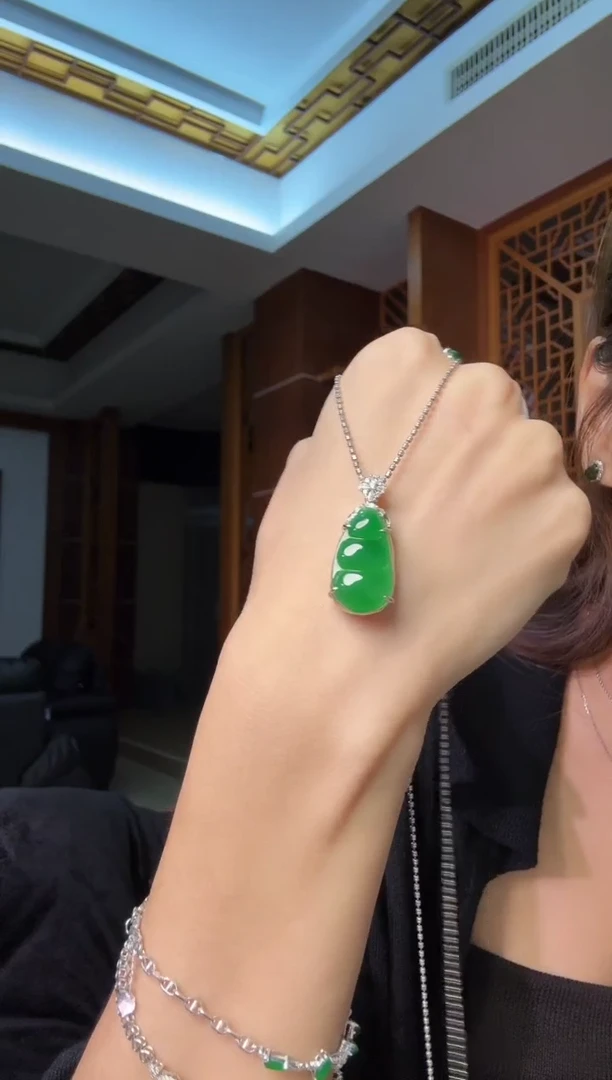 吊坠(不含链)银S925镶嵌翡翠天然翡翠吊坠