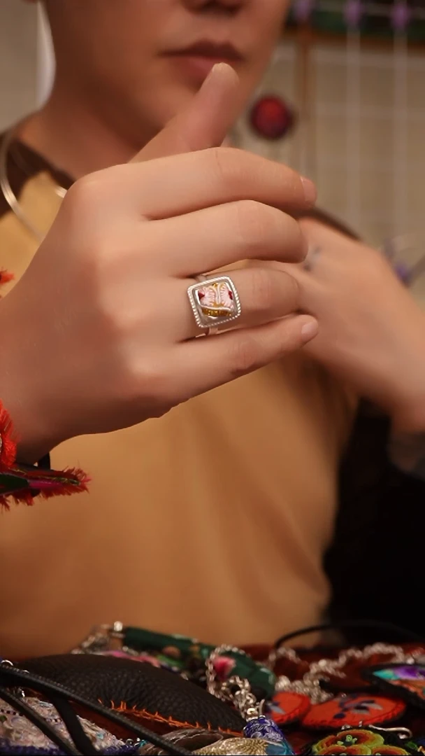 刺绣撒*辰086 高吉文创 直播老绣