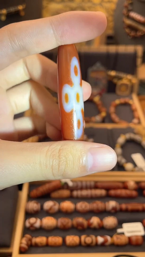 未镶嵌颈饰玛瑙/玉髓（覆膜）美泓红肉五闪单珠