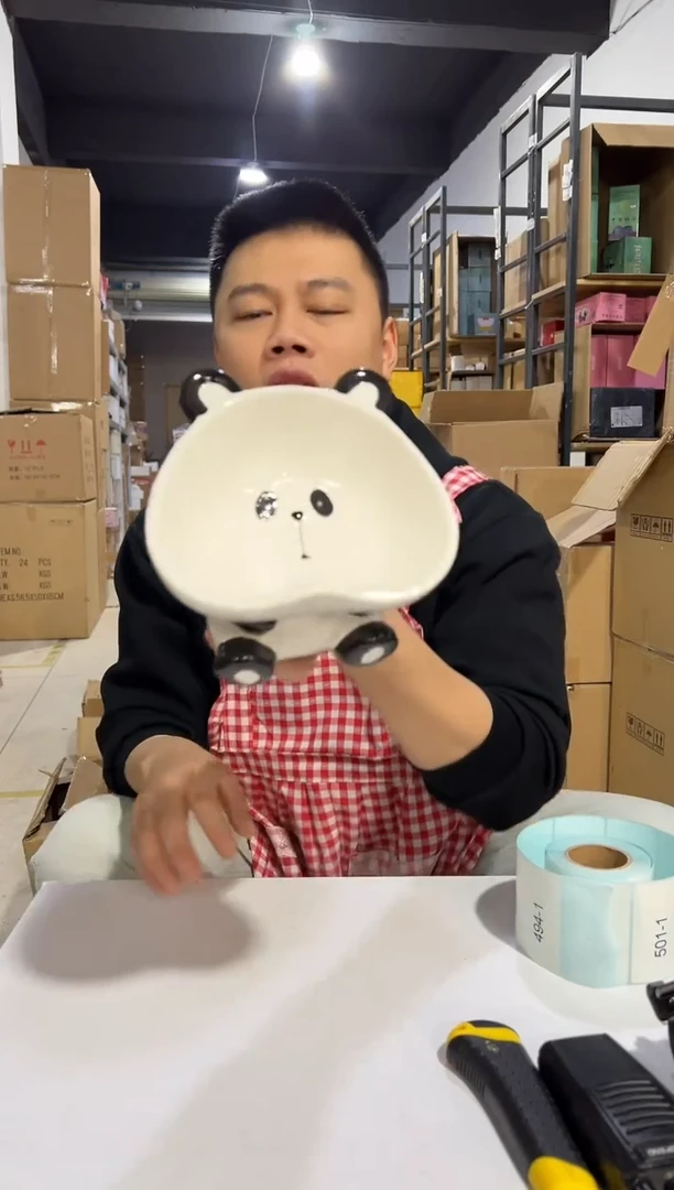 【闪购商品】杯陶瓷a款爱心熊猫狗粮碗