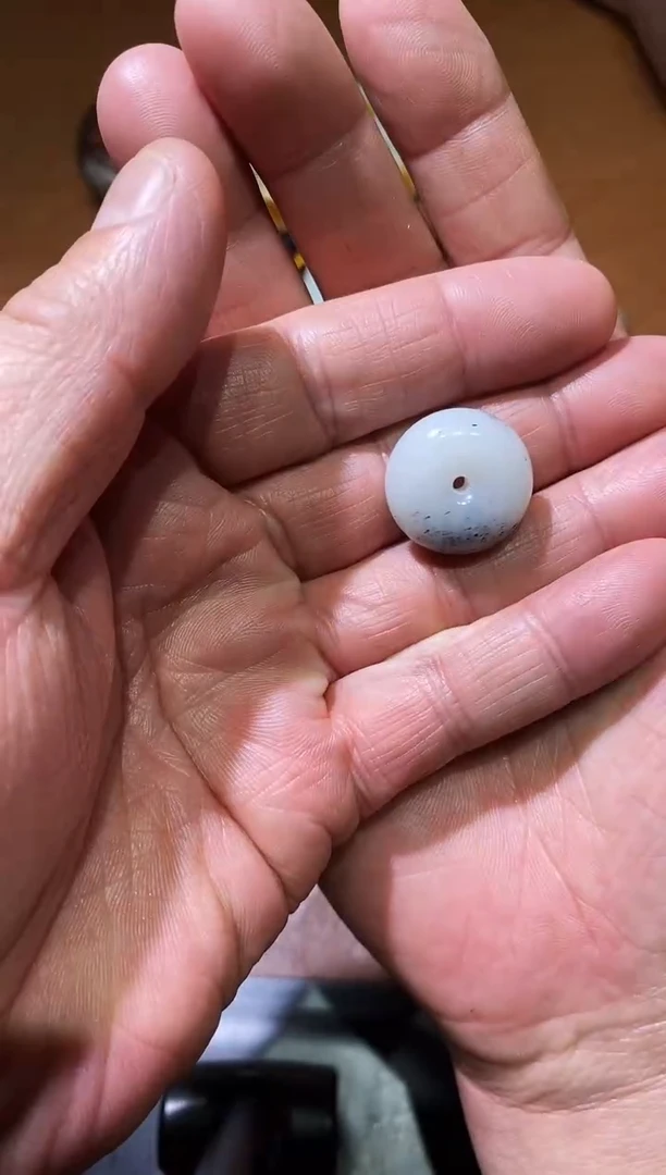 颈饰未镶嵌和田玉可**了平安扣