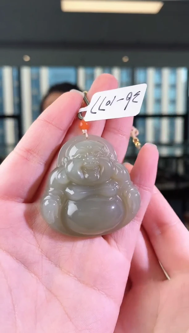和田玉未镶嵌颈饰佛公 1077 带包容