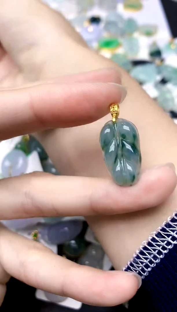 颈饰银S925镶嵌翡翠天然A货翡翠