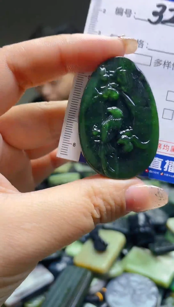 颈饰未镶嵌和田玉32