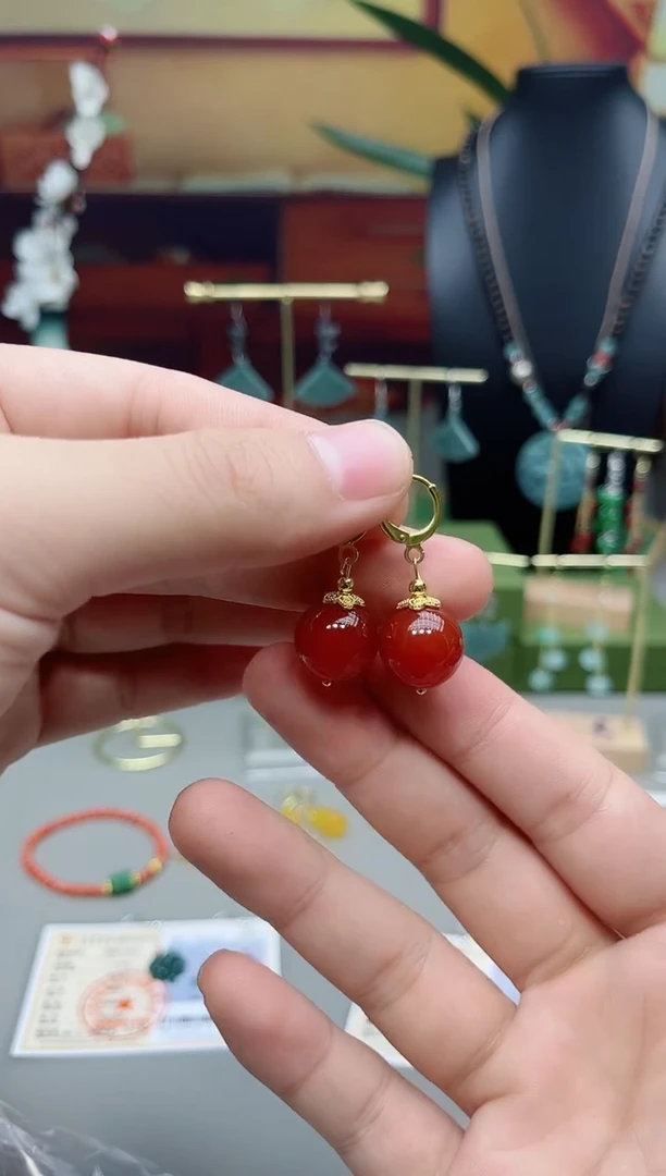 未镶嵌耳钉玛瑙/玉髓14耳包