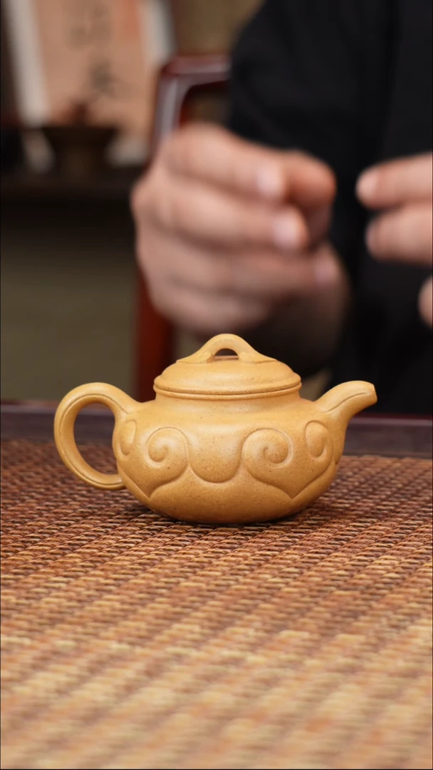 茶壶紫砂汀禾紫砂黄金段仿古如意