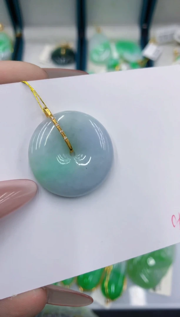 颈饰18K金镶嵌翡翠111111