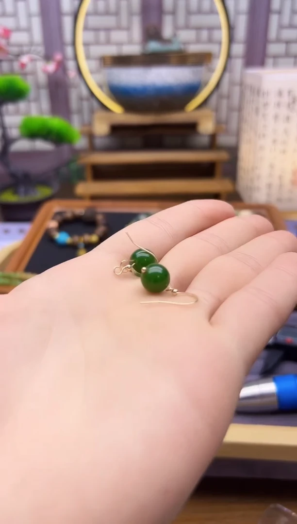 和田玉14K金镶嵌耳饰E52     