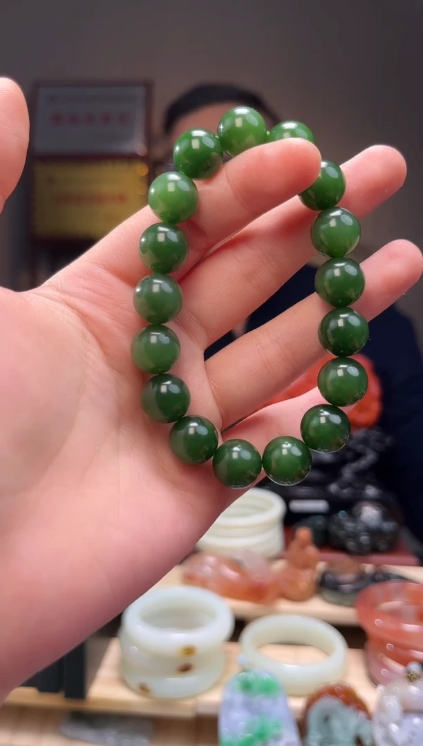 颈饰未镶嵌和田玉手串