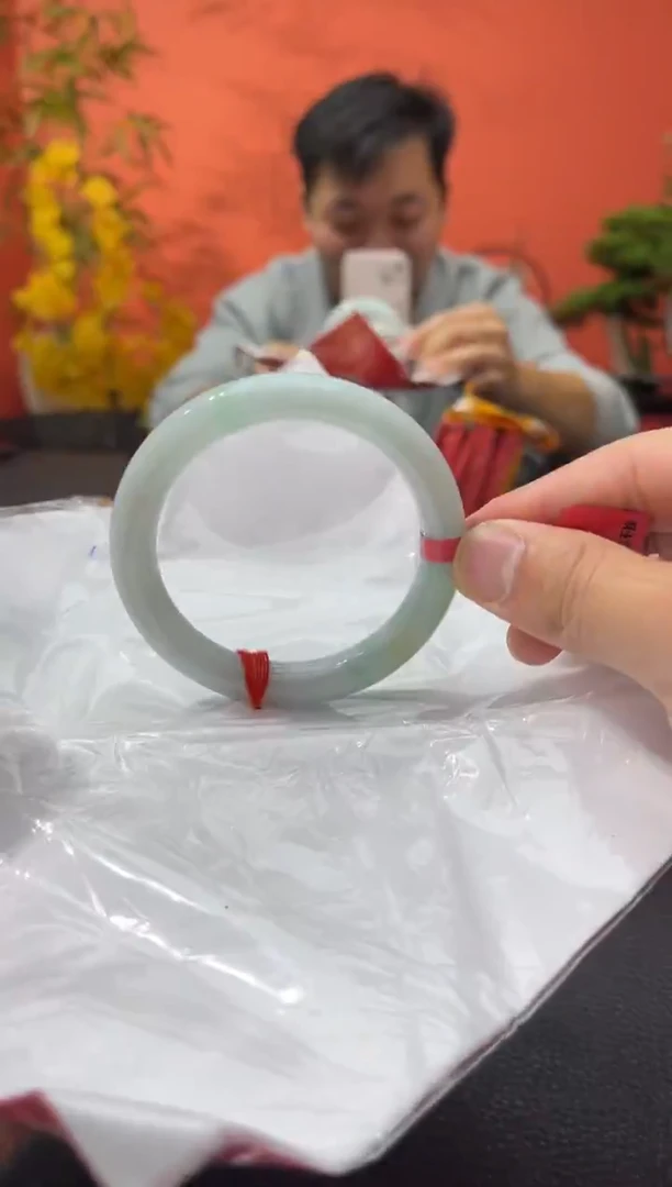 未镶嵌手镯翡翠7  5556