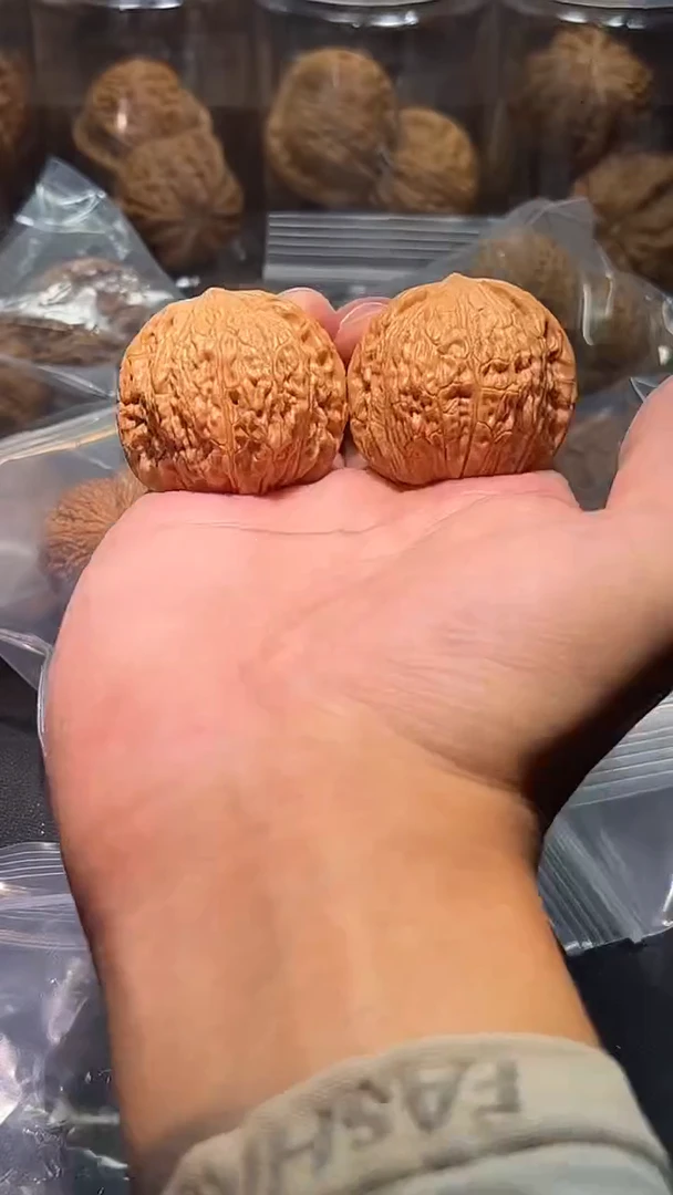 把件猴头核桃時**轉29泥鳅背