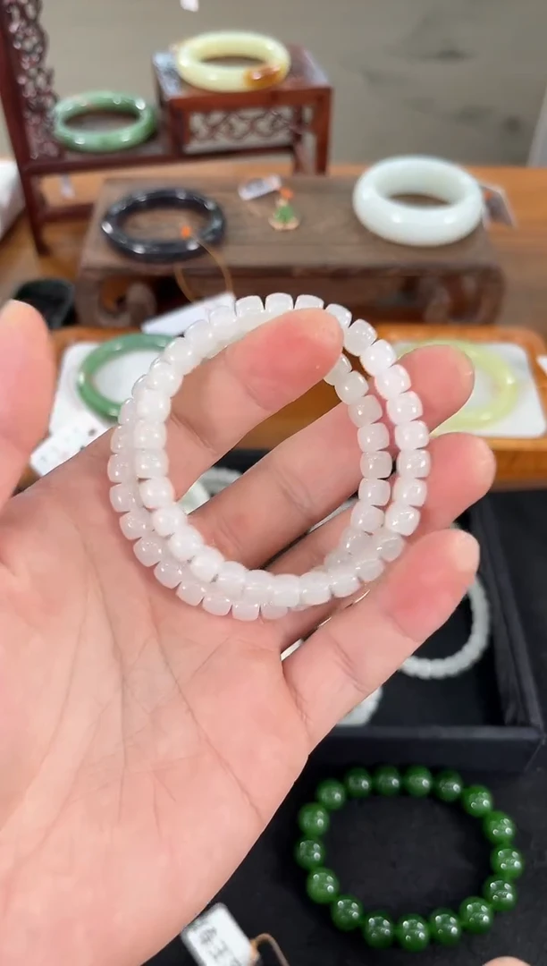 未镶嵌手串和田玉卡7若羌白 极限弧 多样性发一