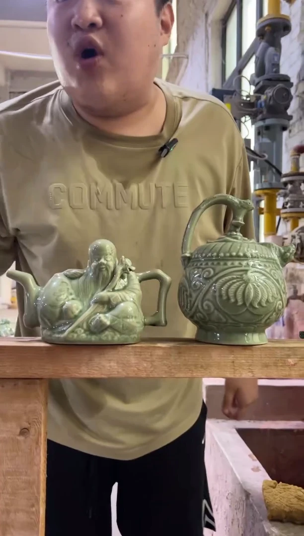 微瑕耀州窑青瓷倒流壶+两心壶