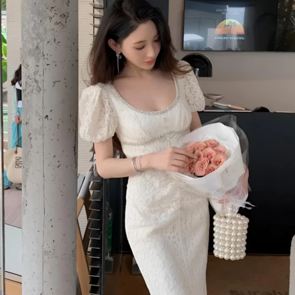 SP原原单单奶昔白U领镂空重工钻钻修身气质显瘦法式连衣裙