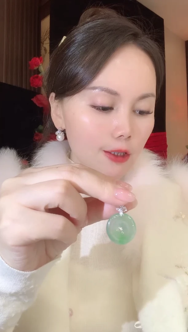 吊坠(不含链)18K金镶嵌翡翠C55