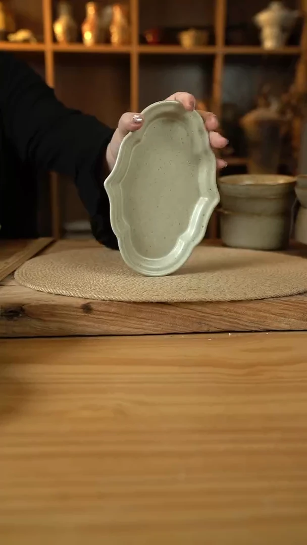 奶奶系列的如意碟子1个