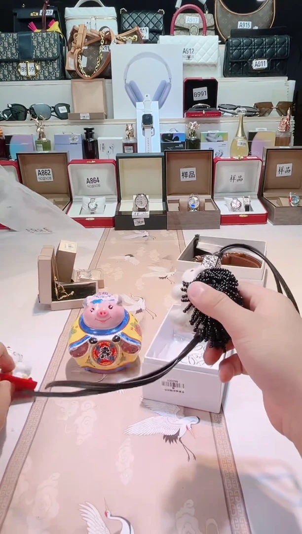 瓷片瓷器 库房到期 全部地板价@@1