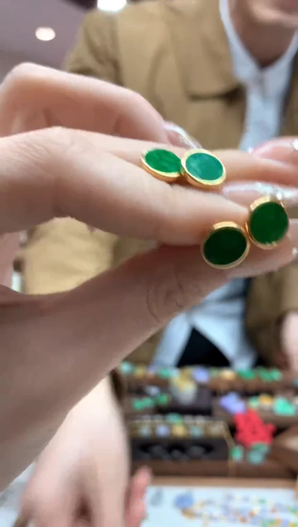 【闪购商品】翡翠耳饰银S925镶嵌耳钉多样性发货1件