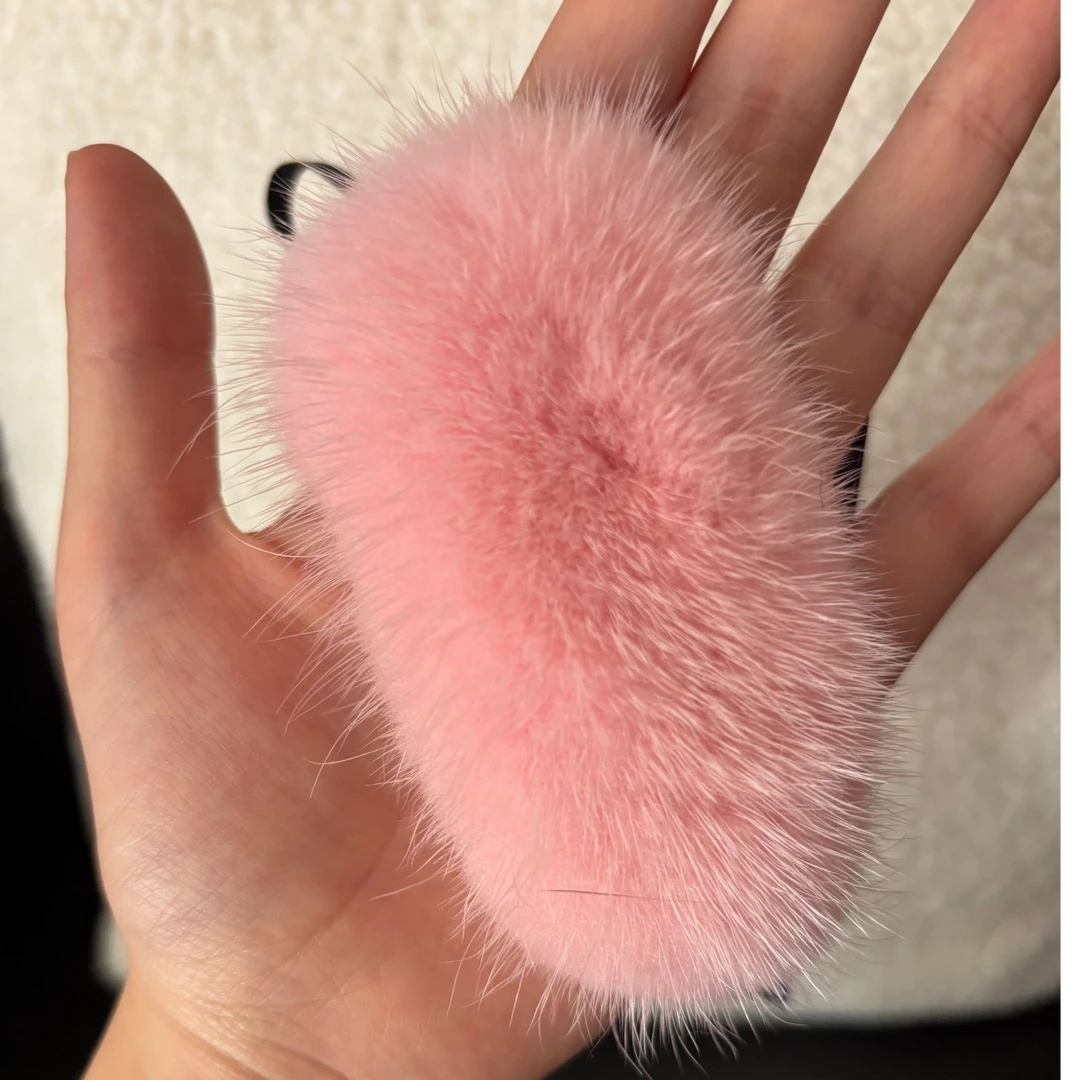 【粉嘟嘟小发夹 】粉色发夹 真皮草玩偶挂件 节日礼物 学生礼品