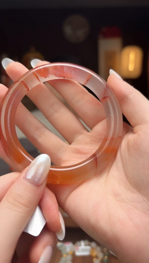 【闪购商品】南红玛瑙AC77手镯61mm未镶嵌-