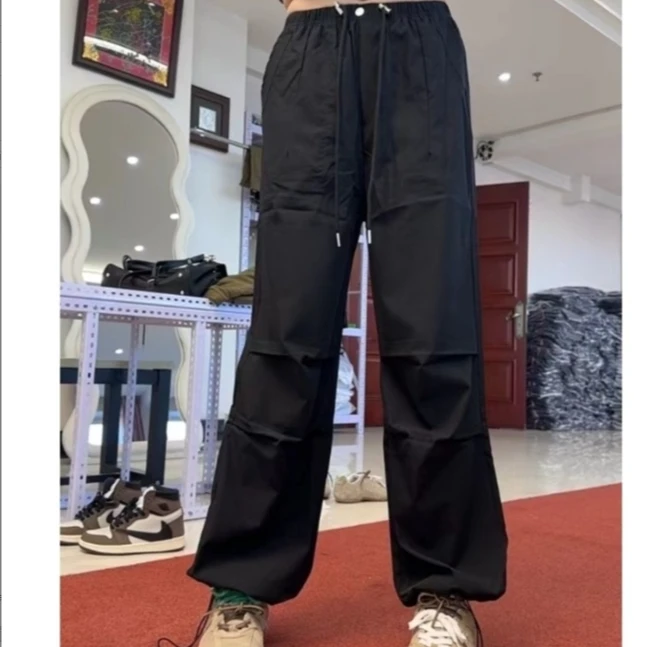 潮流款黑色抽绳工装裤