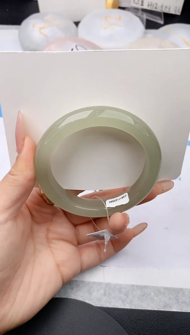 未镶嵌手镯石英质玉w39-DB58+