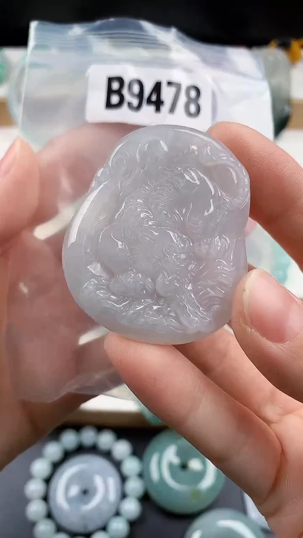 颈饰未镶嵌翡翠天然翡翠吊坠挂件
