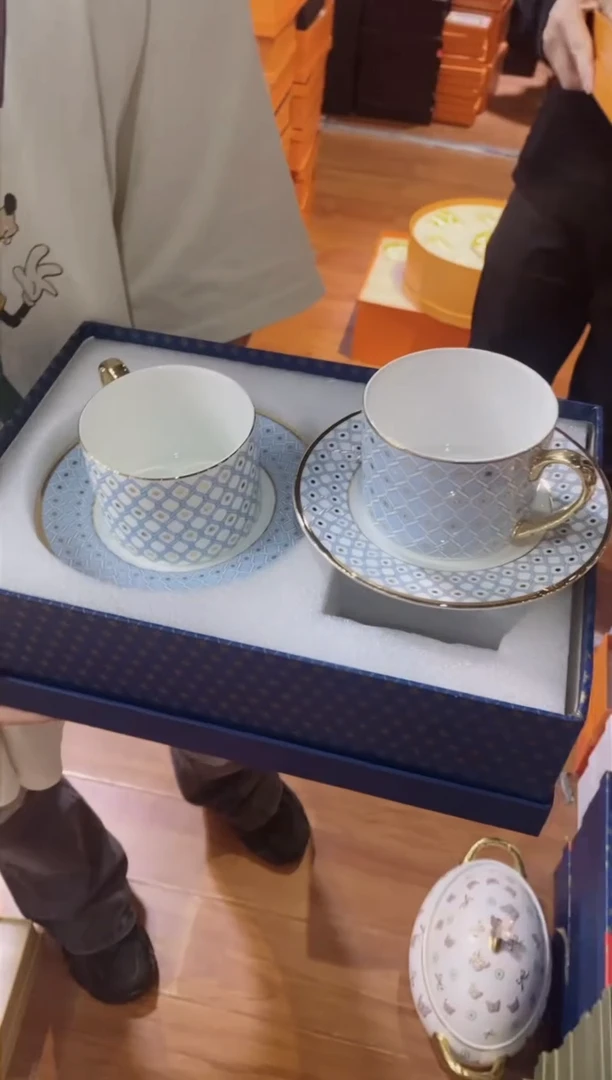【闪购商品】杯鸿辉家品牌瓷器，京东包邮！