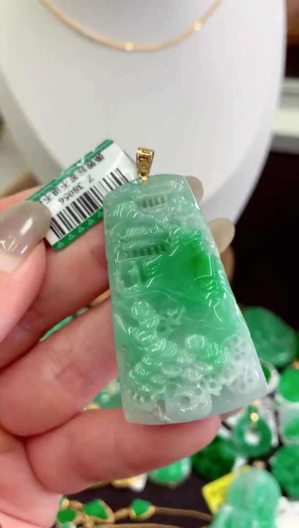 翡翠18K金镶嵌吊坠(不含链)挂件