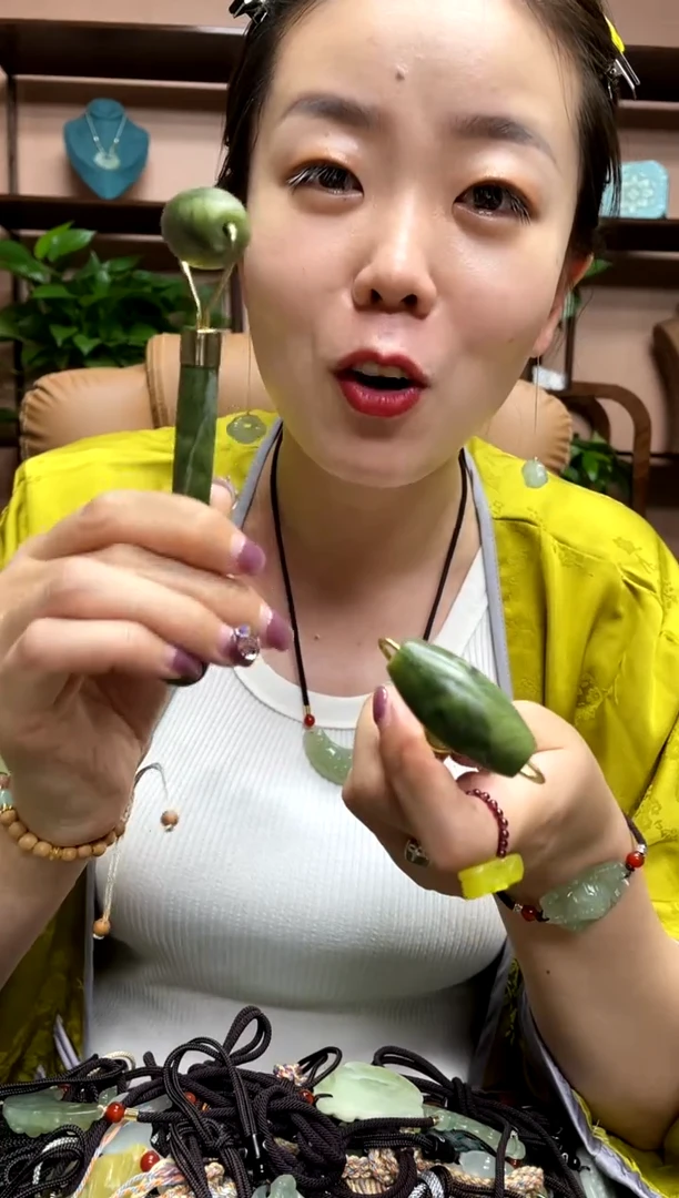 岫玉未镶嵌吊坠多样性发货其中发一