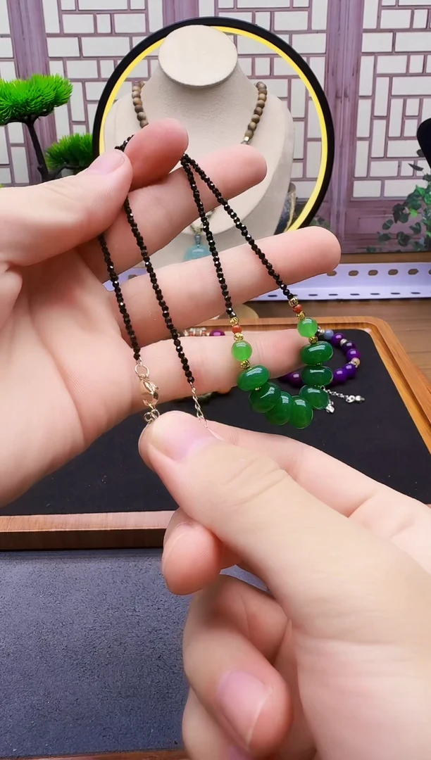 颈饰14K金镶嵌翡翠X34