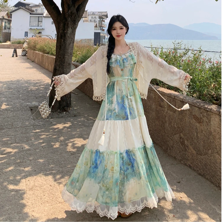 6029 油画人生裙 系带蝴蝶结贝壳设计感吊带长裙+长袖披肩两件套