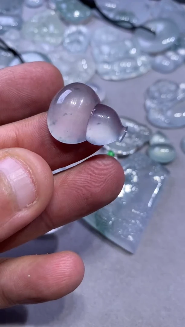 吊坠(不含链)未镶嵌翡翠葫芦26800  23.2  18.7  6.6