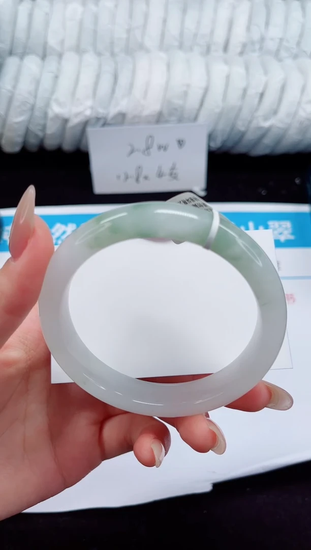 未镶嵌手镯石英质玉200-60/61