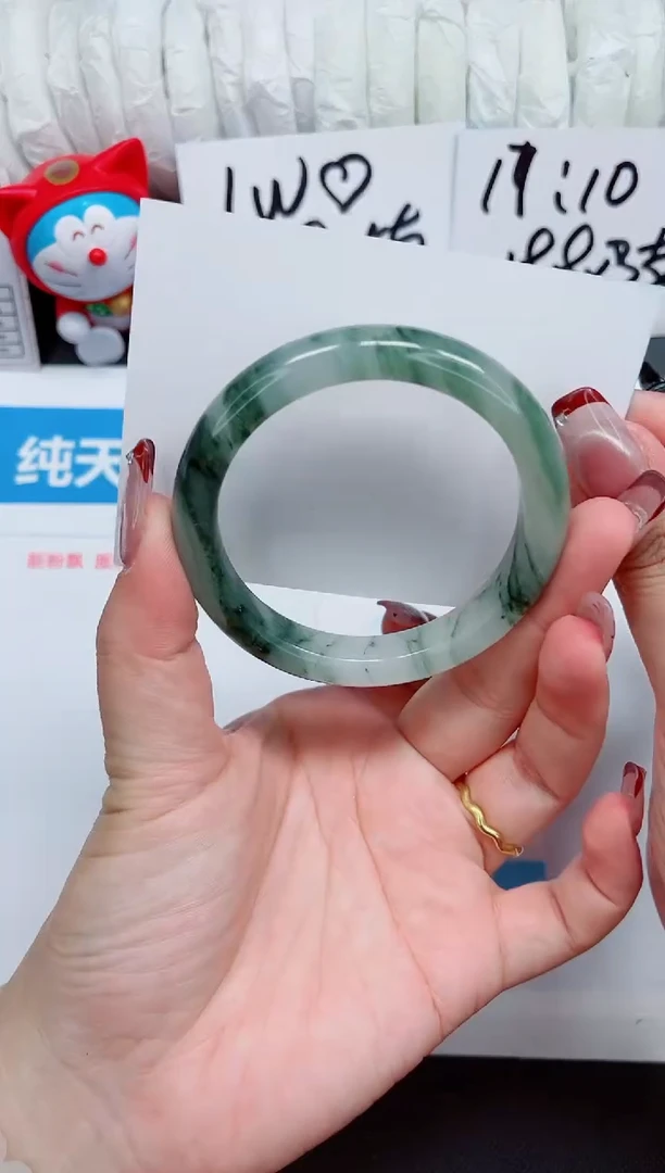 【闪购商品】石英质玉手镯未镶嵌145