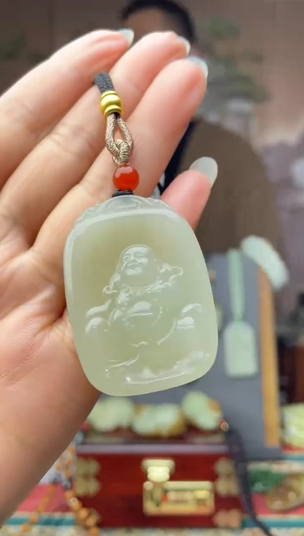 颈饰未镶嵌和田玉拍一发一