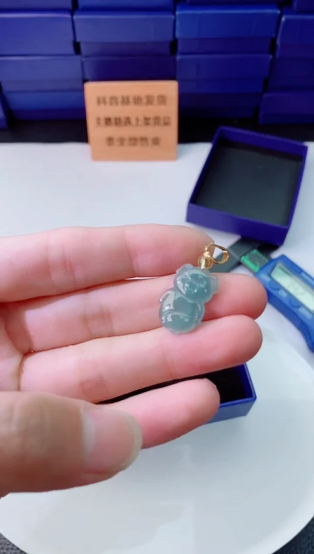 翡翠未镶嵌颈饰1111111111