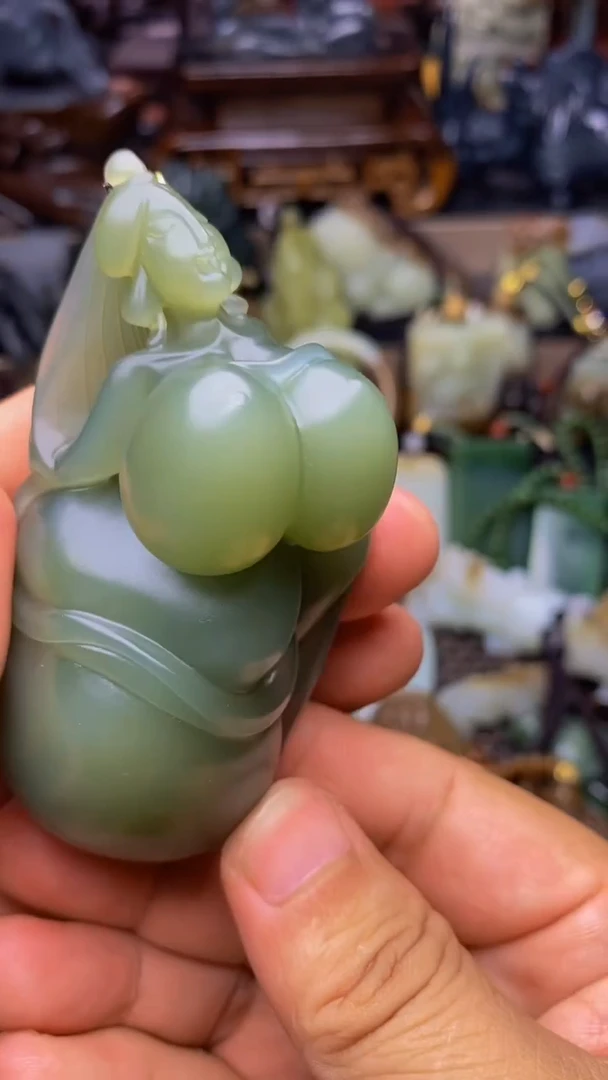 和田玉未镶嵌把件1