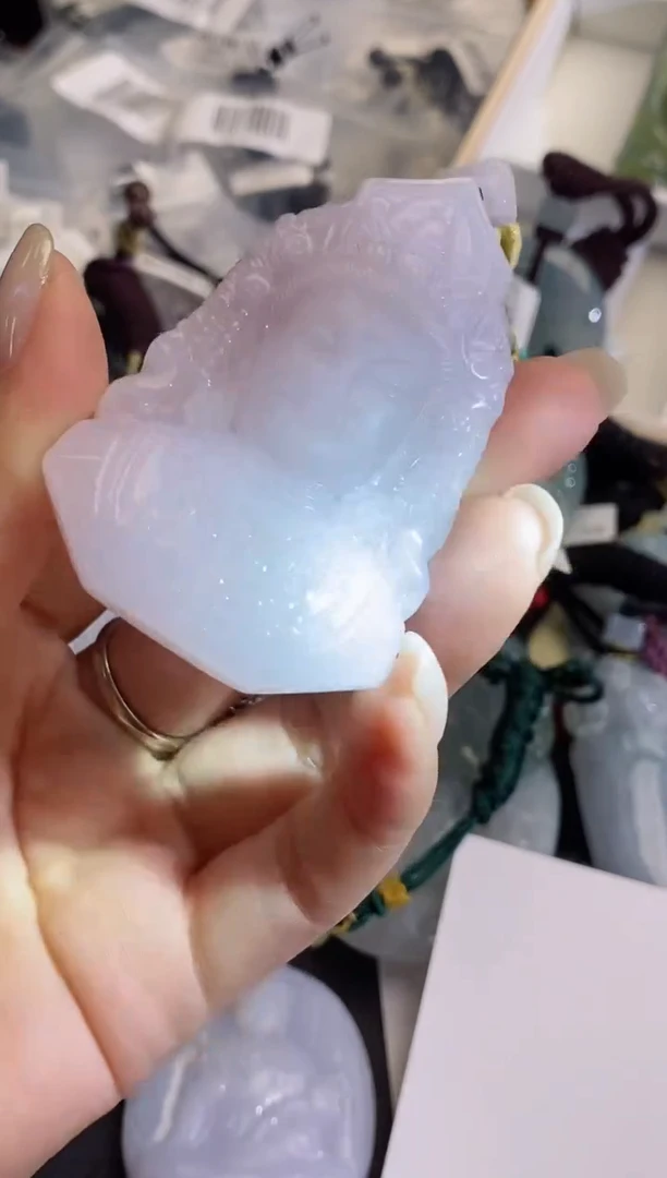翡翠未镶嵌颈饰缅甸天然翡翠