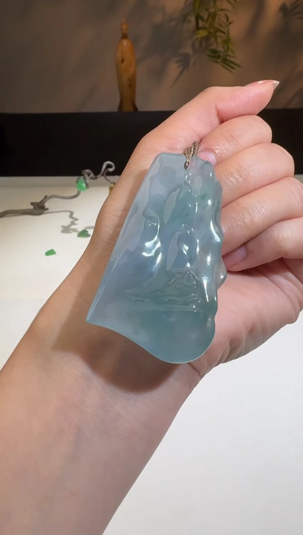 【闪购商品】翡翠颈饰未镶嵌【舒雅】