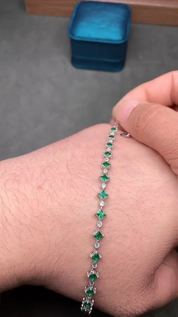 【闪购商品】祖母绿手链银S925镶嵌............