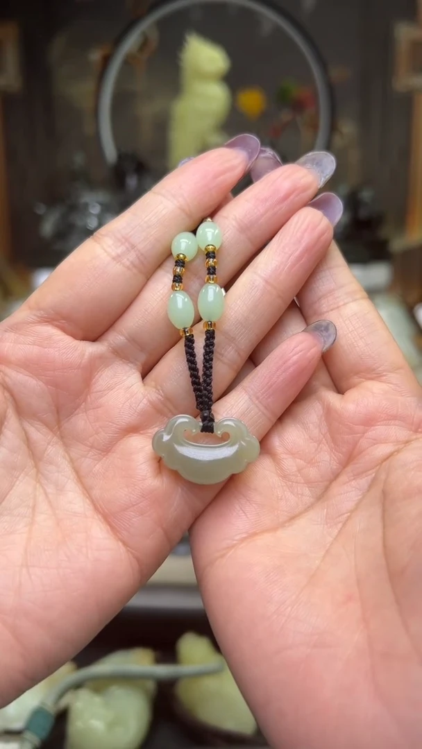 未镶嵌和田玉挂件挂件